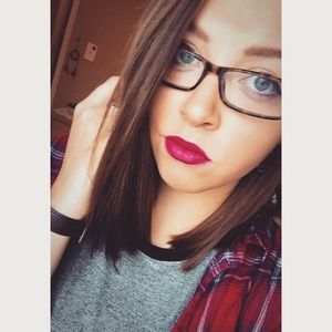 Meet your Posher, Haley