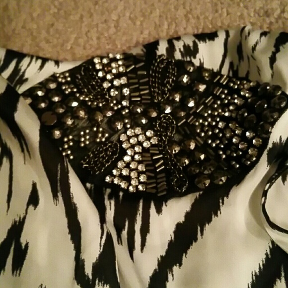 Top - Picture 2 of 2