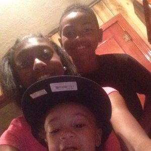 Meet your Posher, Tia