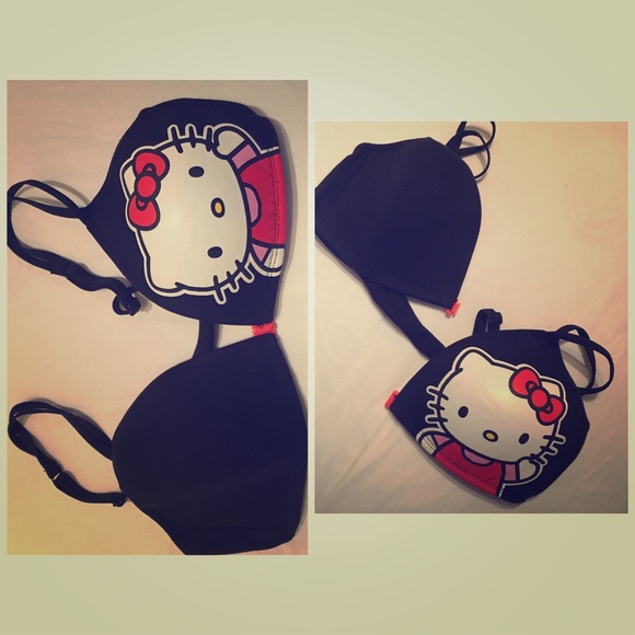 Hello kitty bra 😍