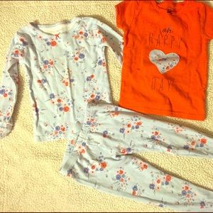 Carters Happy ❤️ Day PJs set Valentines