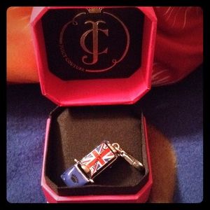Juicy couture Great Britain taxi charm