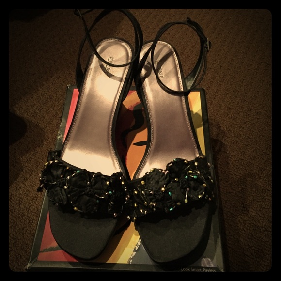 Fioni Black Janis Wedge