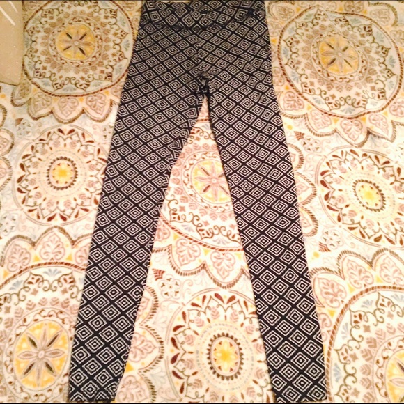 Victoria's Secret PINK Aztec leggings XS - Picture 1 of 4