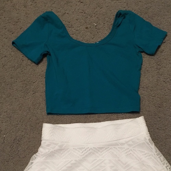 🆕 Forever 21 crop top