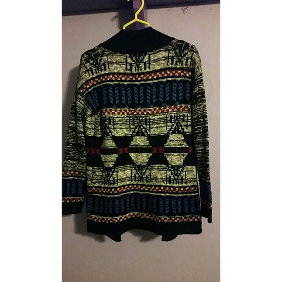 Patterned Cardigan - Picture 2 of 3