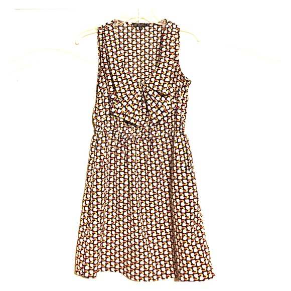 Dress - Picture 1 of 4