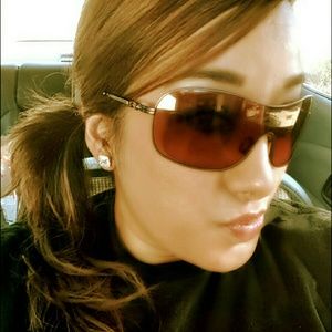 Meet your Posher, Jade