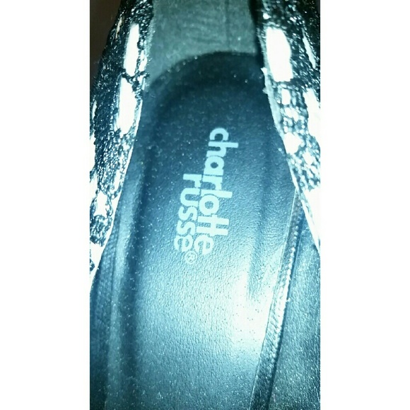 Lacey Pumps - Picture 4 of 4