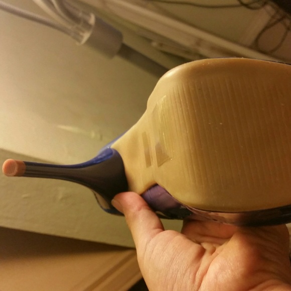 Forever21 Faux Patent Platform - Picture 3 of 3