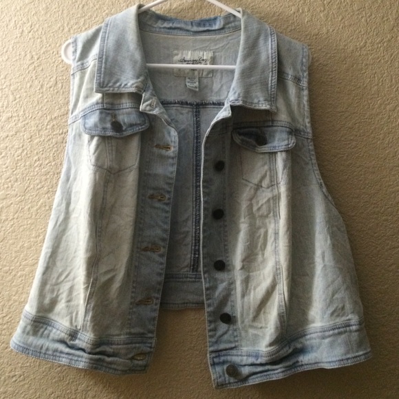 American Rag Jackets & Blazers - Light Denim Jean Vest