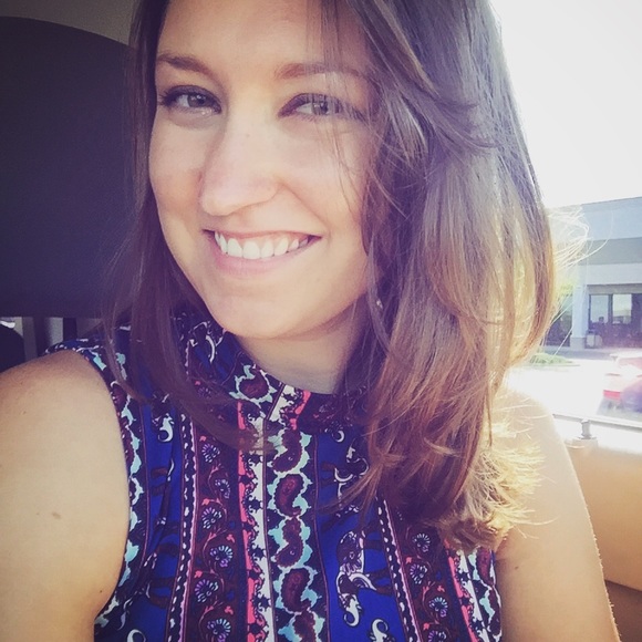 Meet your Posher, Leslie