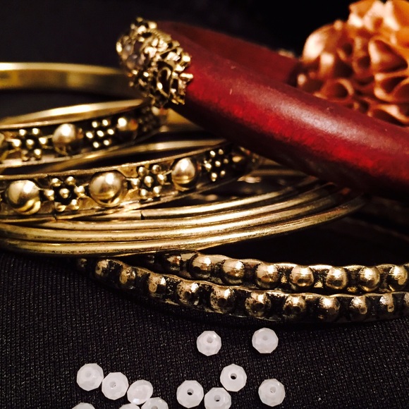 Wood bracelet - Picture 3 of 3