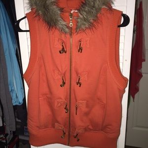 mudd vest