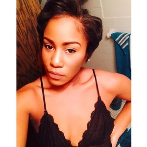 Meet your Posher, Aris