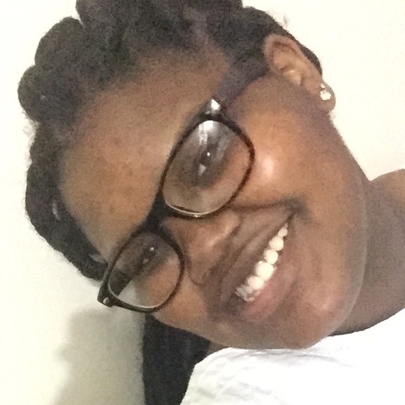 Meet your Posher, Kaniaya - Picture 1 of 1