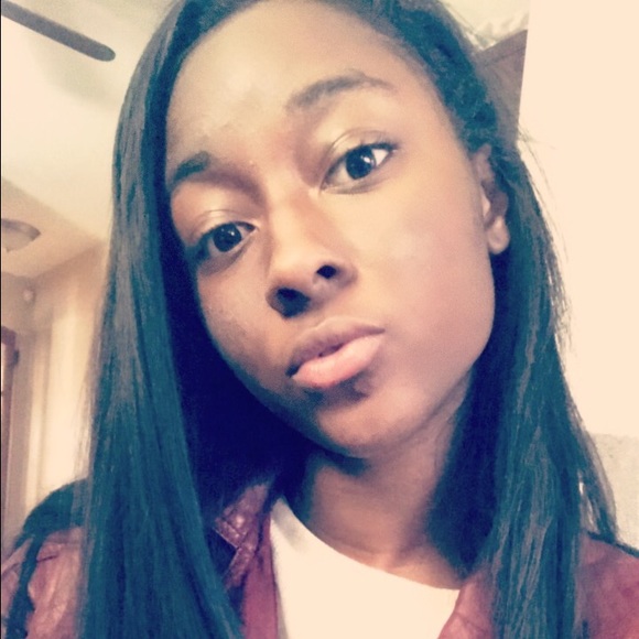 Meet your Posher, Donisha - Picture 4 of 4