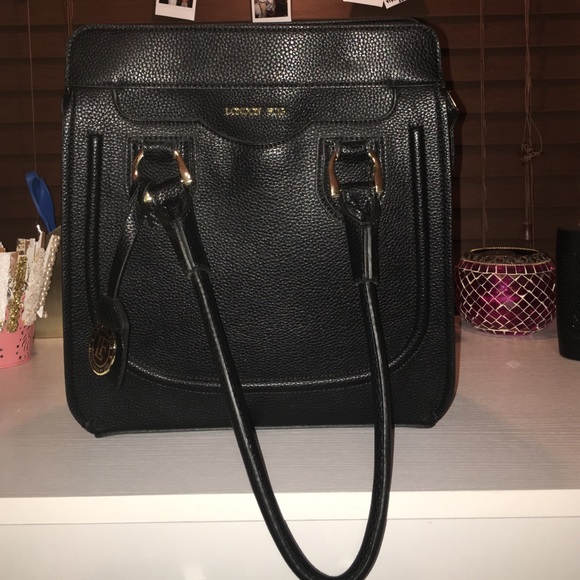 London Fog shoulder purse