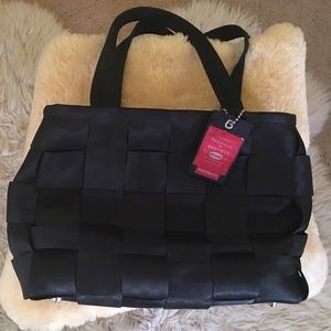 Harveys seatbelt shoulder executive handbag