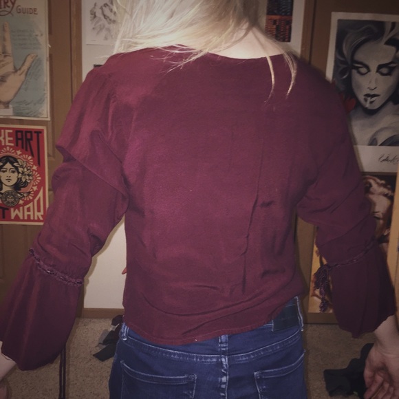 Vintage peasant sleeve  Maroon top! - Picture 2 of 3