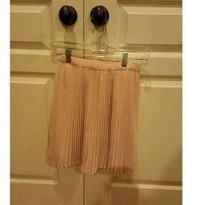 Banana Republic pleated skirt