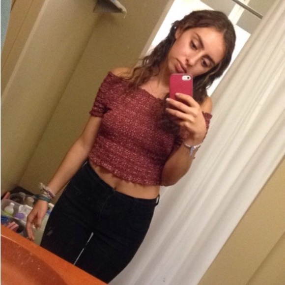 Meet your Posher, Maya - Picture 3 of 4