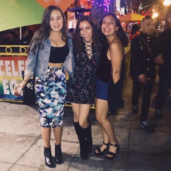 Meet your Posher, Maya - Picture 4 of 4