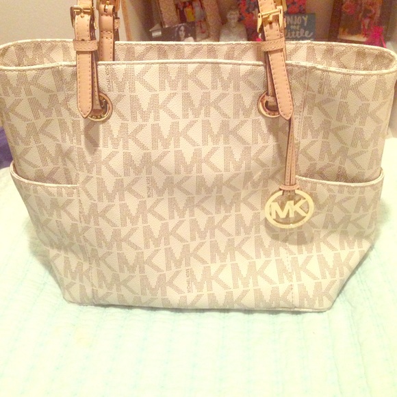 Michael Kors White Jetsetter Tote