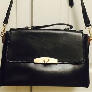 Lilly Shoulder & Handbag