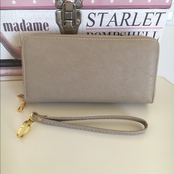 Handbags - Plain beige double zipper wallet