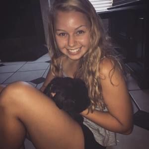 Meet your Posher, Felicity