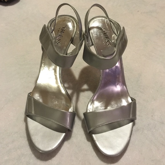 Guess sandals - Picture 1 of 4