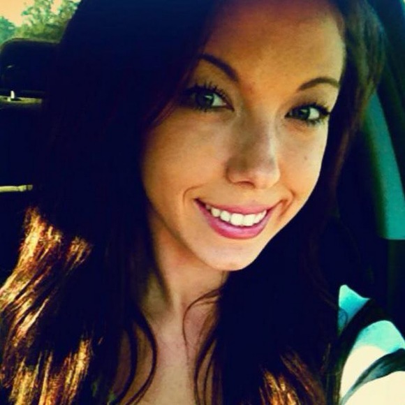 Meet your Posher, Haley - Picture 1 of 1