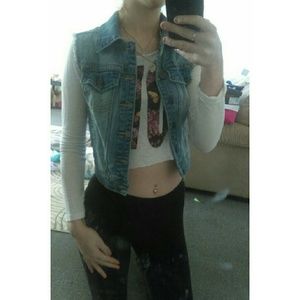 Jean Vest