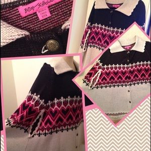 Betsey Johnson knit cape OSFA