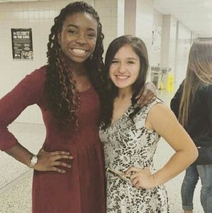 Meet your Posher, Trinatee