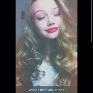 Meet your Posher, Camilla