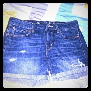 American Eagle Midi shorts