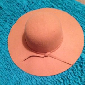 Tan floppy hat