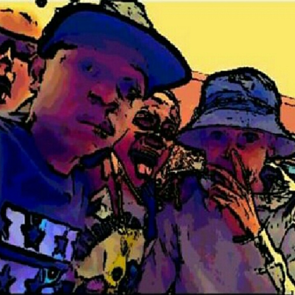 Meet your Posher, Demaurea - Picture 1 of 1