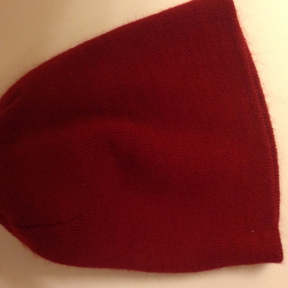 Red skullcap ☺️🍒 - Picture 2 of 2