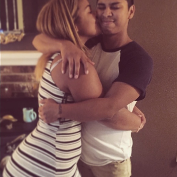 Meet your Posher, Dominique