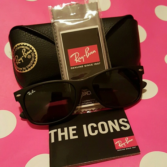 Wayfarers - Picture 1 of 4