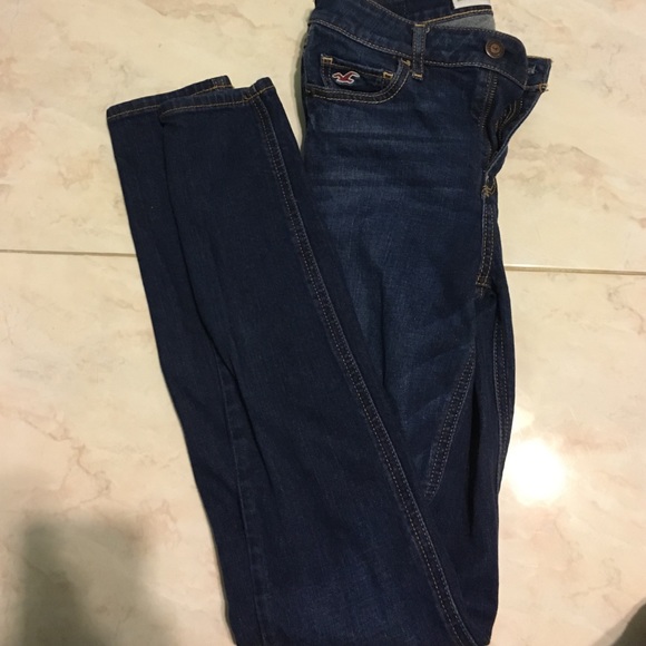 Dark wash hollister jeans