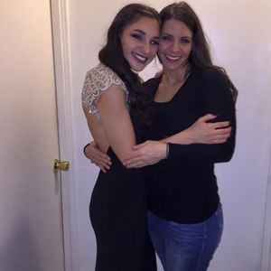 Meet your Posher, Crystal