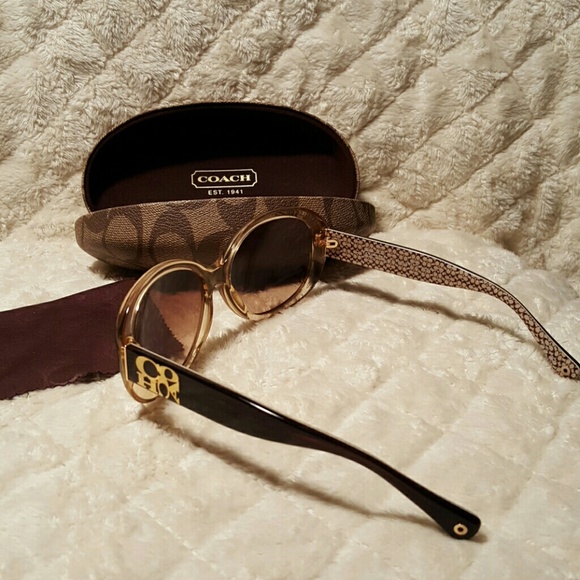 Sold Coach Gorgina sunglasses *on hold* - Picture 2 of 4