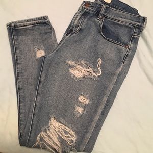 Distressed Boyfriend Jeans