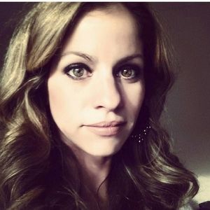 Meet your Posher, Lorena