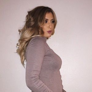 Meet your Posher, Coral