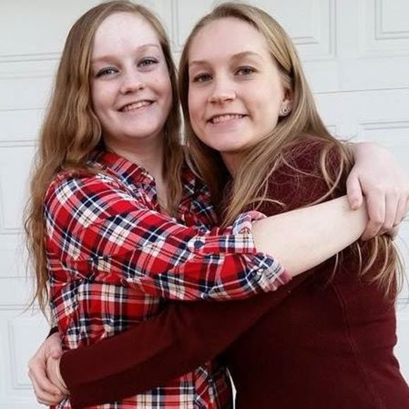 Meet your Posher, Mallory - Picture 1 of 1